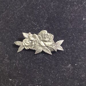 Elegant Pewter Rose Brooch signed Salisbury Pewter USA P202